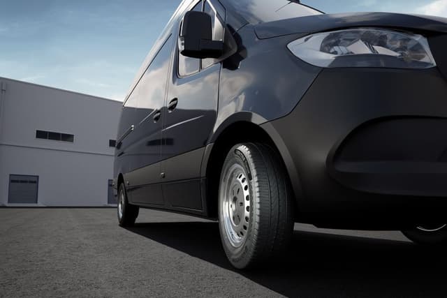 Nová pneumatika Hankook Vantra Transit pro dodávky